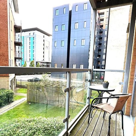 2 Bed Ensuite With Balcony And Free Onsite Secure Parking Manchester Esterno foto