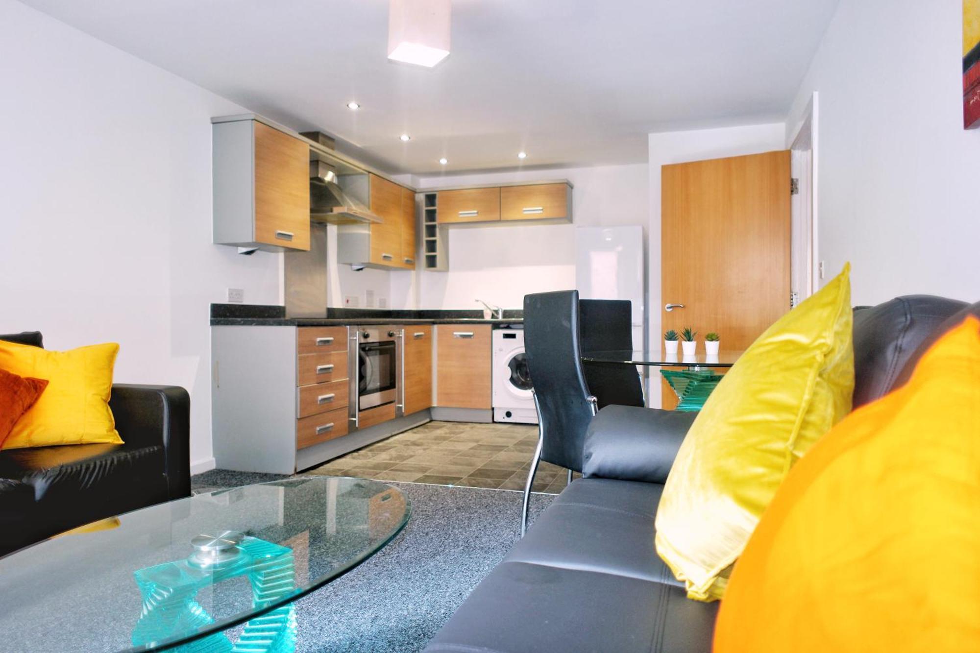 2 Bed Ensuite With Balcony And Free Onsite Secure Parking Manchester Esterno foto